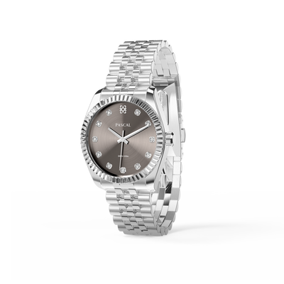 Montre classique intemporelle en diamant