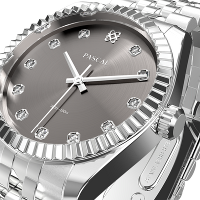 PASCAL | TIMELESS CLASSIC DIAMOND WATCH