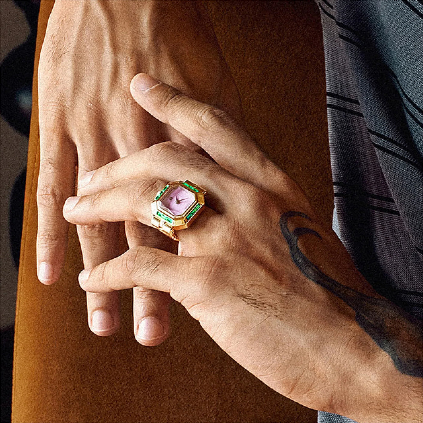 Sofia Prism Watch Ring Blueberry Fondant - Quartz Ring Watch with Unique Three-Dimensional Gemstone Cut Pink Dial | Pascaldesign